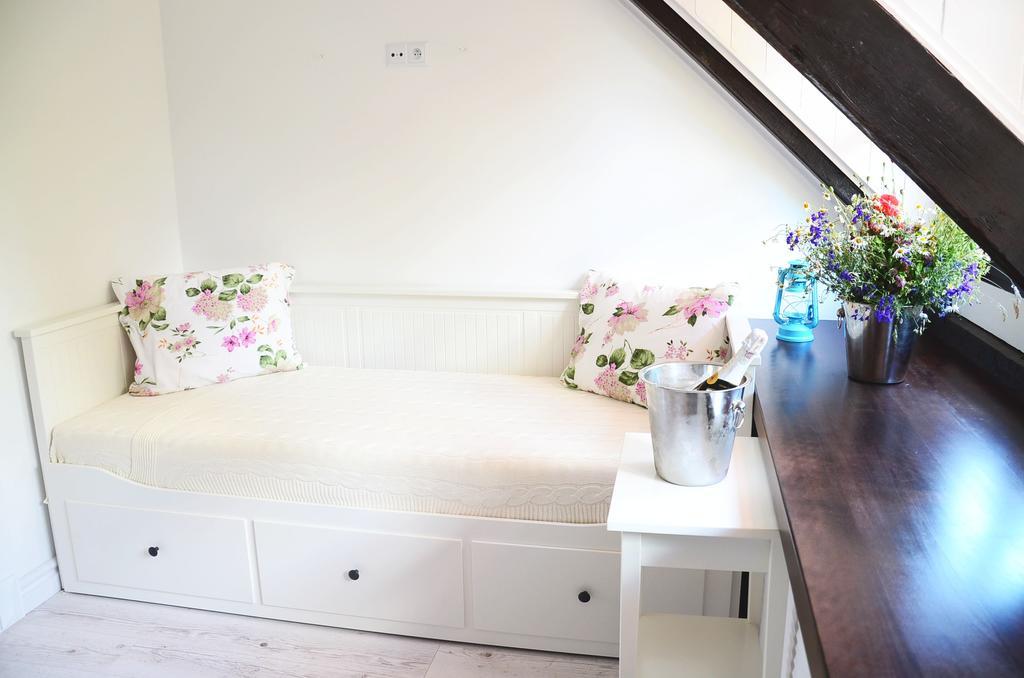Stare Sady Chillout Rooms "Pod Jabloniami" Mikołajki 객실 사진